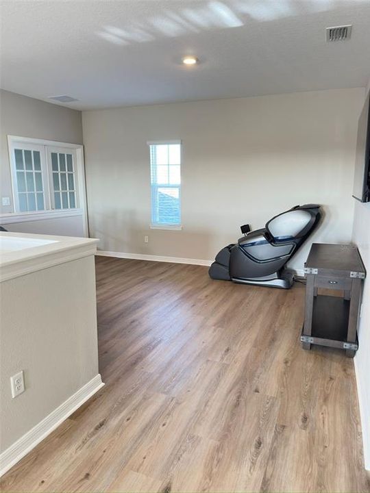 For Rent: $4,150 (4 beds, 3 baths, 2600 Square Feet)