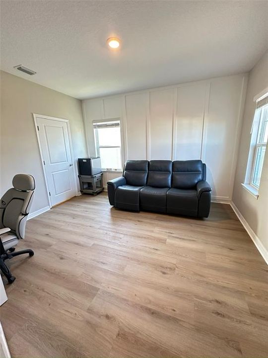 For Rent: $4,150 (4 beds, 3 baths, 2600 Square Feet)