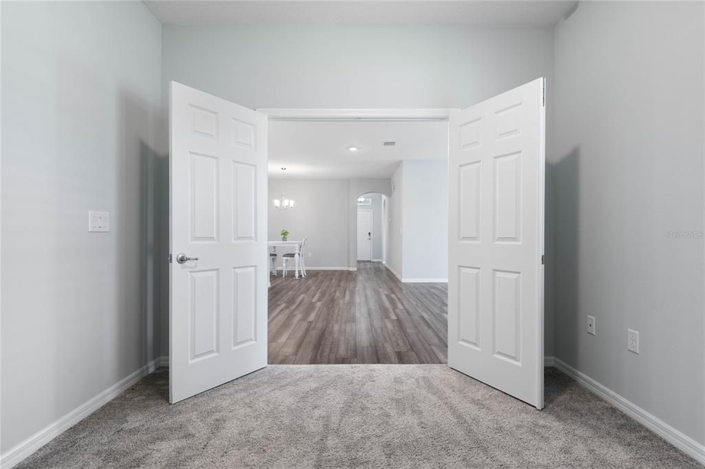 На продажу: $374,900 (3 спален, 2 ванн, 2003 Квадратных фут)