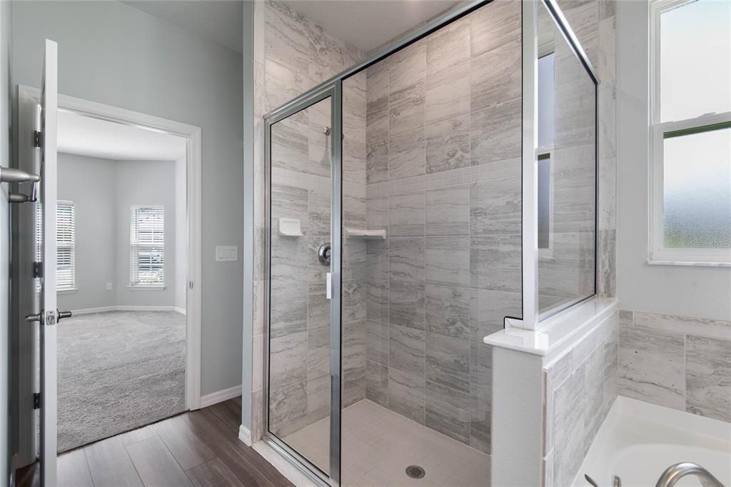 На продажу: $374,900 (3 спален, 2 ванн, 2003 Квадратных фут)