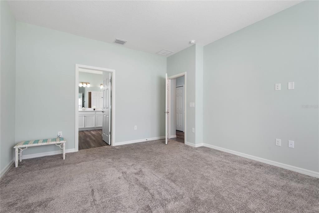 На продажу: $374,900 (3 спален, 2 ванн, 2003 Квадратных фут)