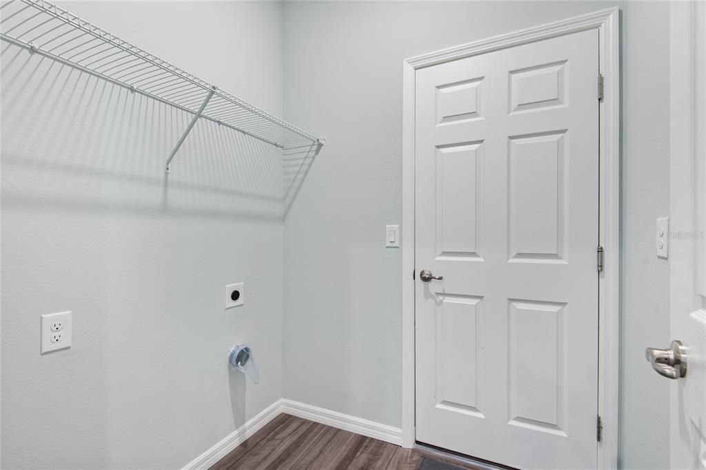 На продажу: $374,900 (3 спален, 2 ванн, 2003 Квадратных фут)