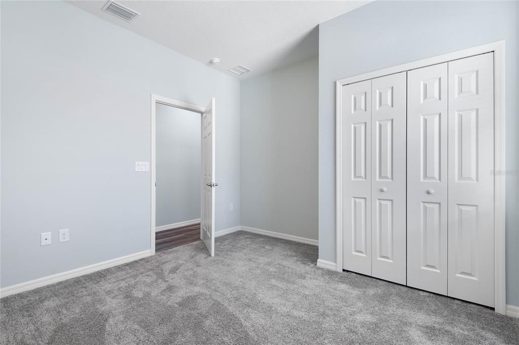 На продажу: $374,900 (3 спален, 2 ванн, 2003 Квадратных фут)