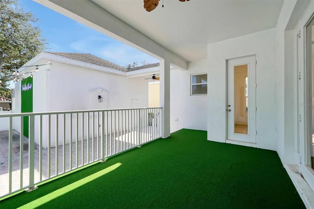 En Venta: $649,900 (5 camas, 3 baños, 2613 Pies cuadrados)