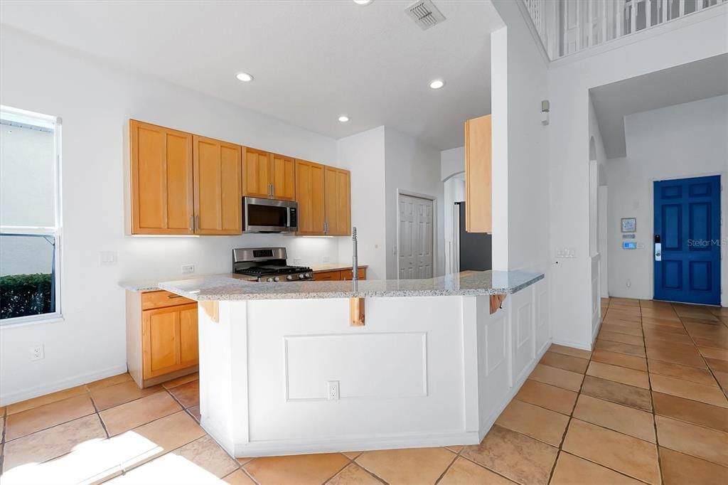 En Venta: $649,900 (5 camas, 3 baños, 2613 Pies cuadrados)