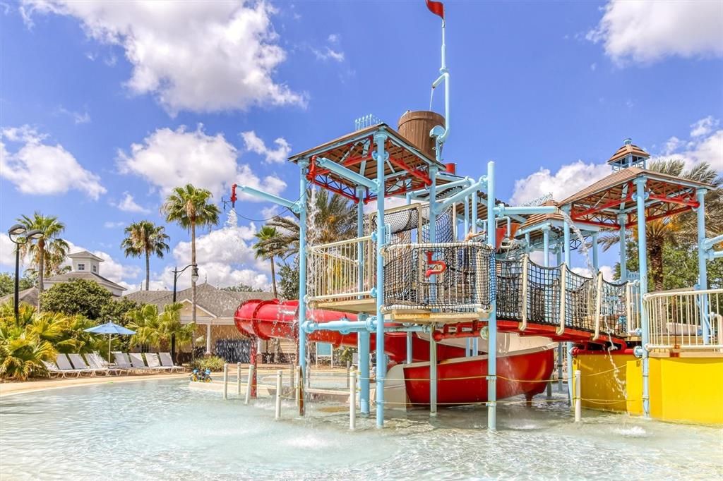 En Venta: $649,900 (5 camas, 3 baños, 2613 Pies cuadrados)