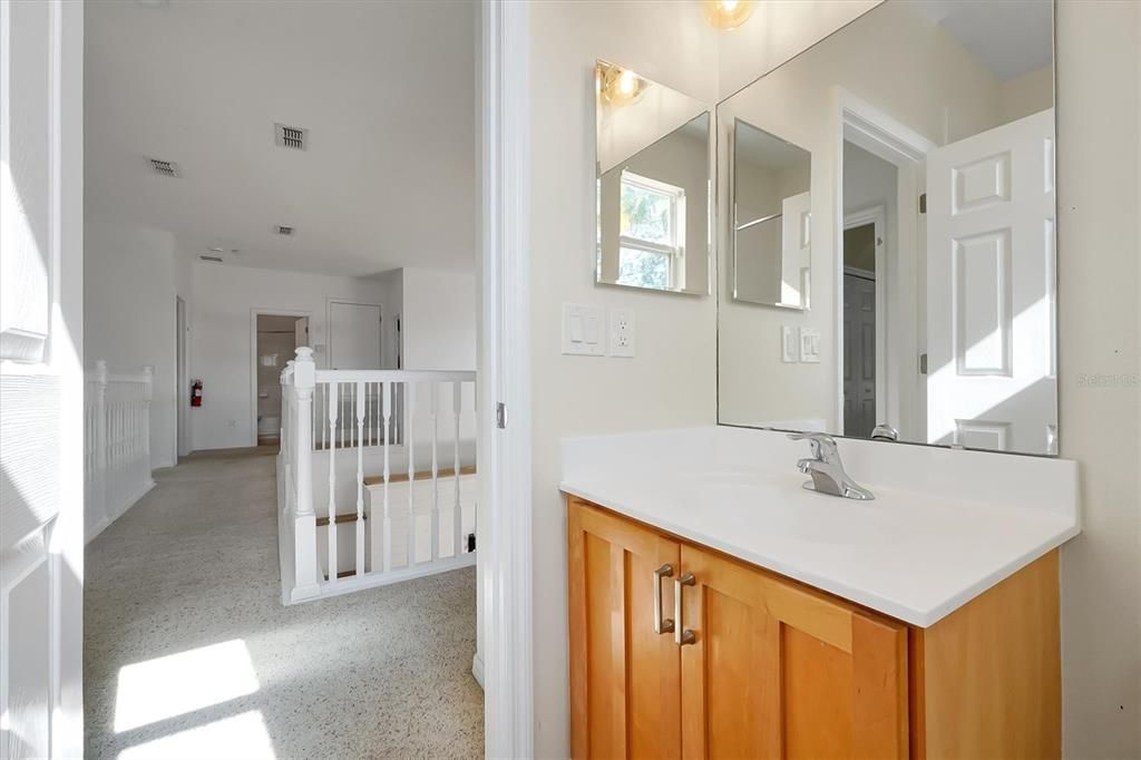 En Venta: $649,900 (5 camas, 3 baños, 2613 Pies cuadrados)