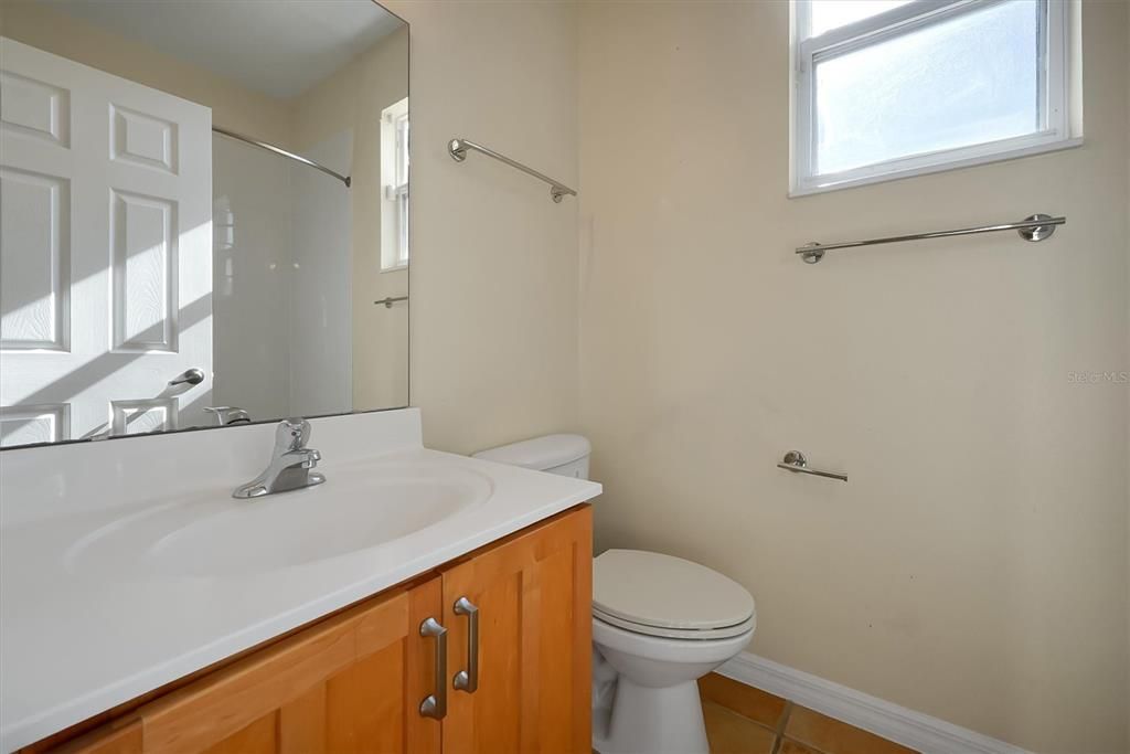 En Venta: $649,900 (5 camas, 3 baños, 2613 Pies cuadrados)