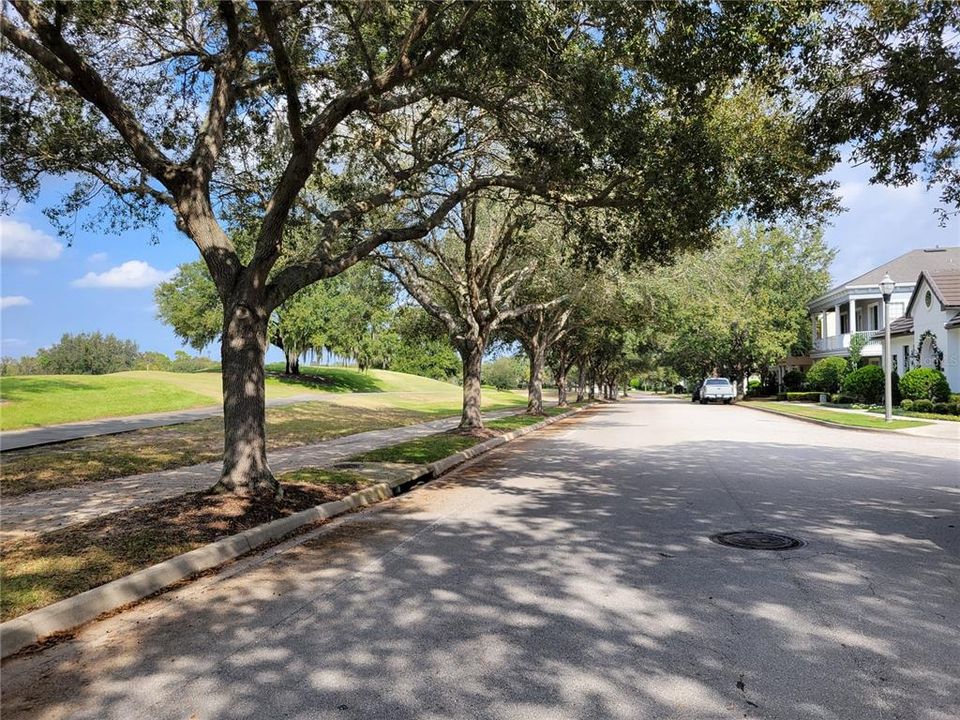 For Sale: $649,900 (5 beds, 3 baths, 2613 Square Feet)