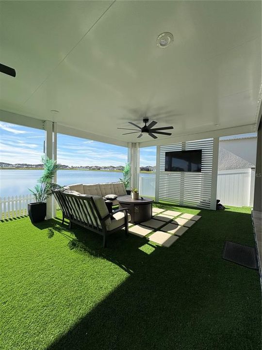 出租: $3,670 (4 贝兹, 3 浴室, 2142 平方英尺)