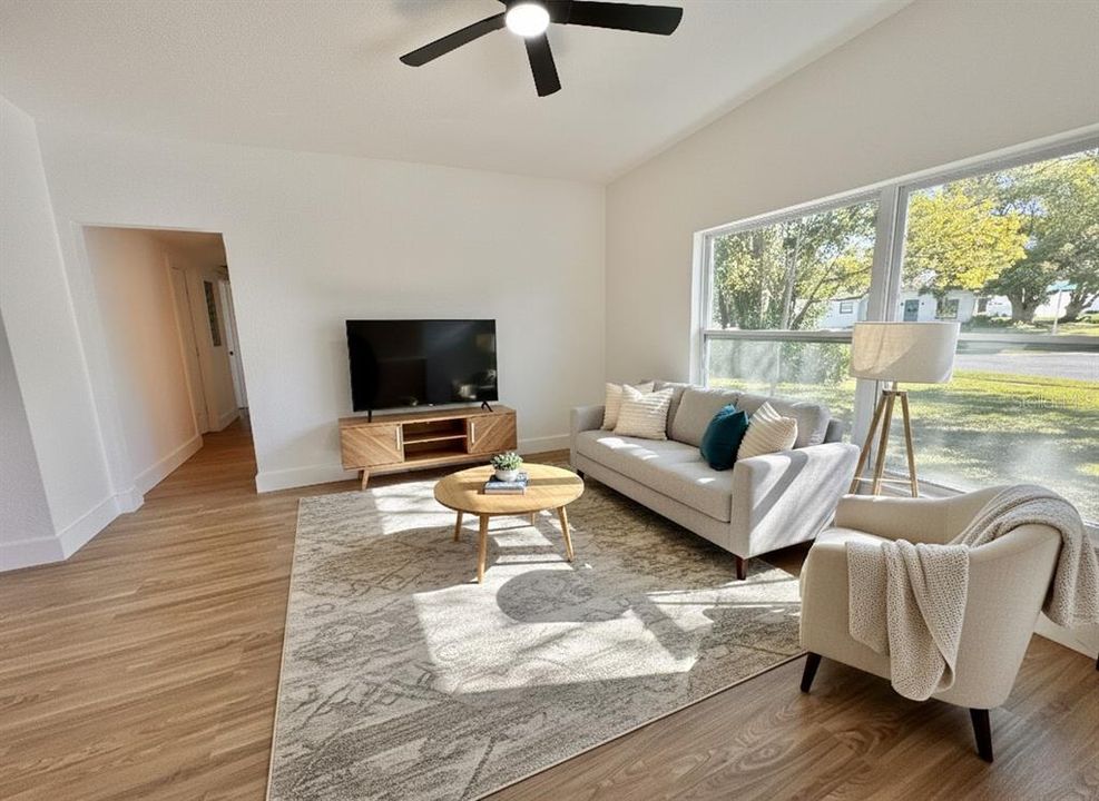 For Sale: $365,000 (3 beds, 2 baths, 1233 Square Feet)