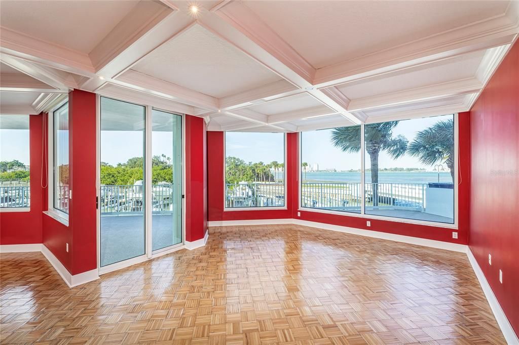 На продажу: $1,325,000 (2 спален, 2 ванн, 2319 Квадратных фут)