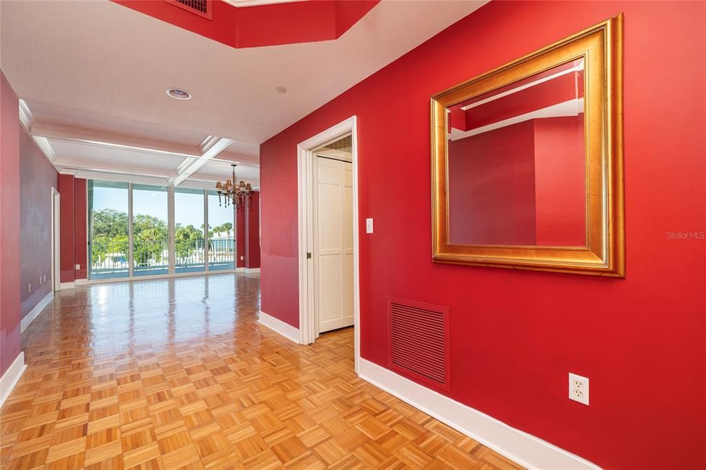 На продажу: $1,325,000 (2 спален, 2 ванн, 2319 Квадратных фут)