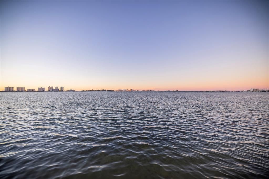 На продажу: $1,325,000 (2 спален, 2 ванн, 2319 Квадратных фут)