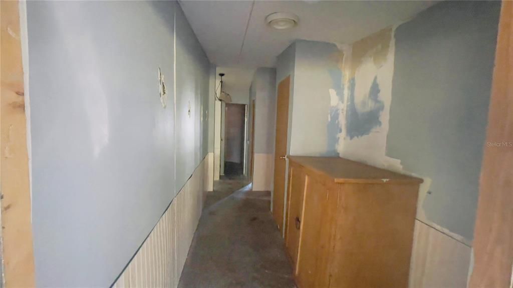 For Sale: $89,900 (3 beds, 2 baths, 1620 Square Feet)