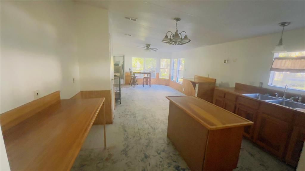 For Sale: $89,900 (3 beds, 2 baths, 1620 Square Feet)