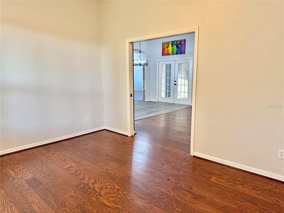 For Sale: $595,000 (2 beds, 2 baths, 2945 Square Feet)