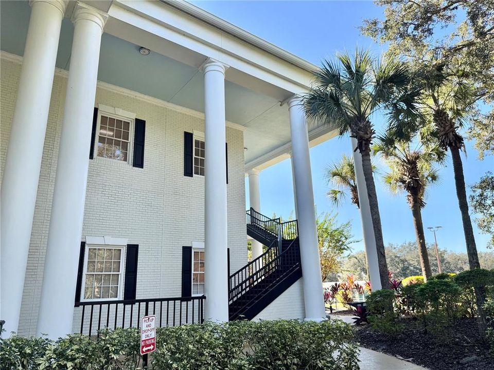 For Sale: $595,000 (2 beds, 2 baths, 2945 Square Feet)