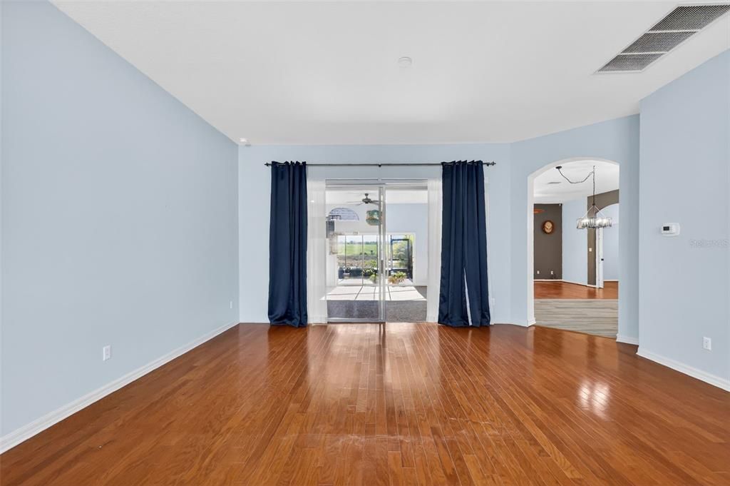 For Sale: $595,000 (2 beds, 2 baths, 2945 Square Feet)