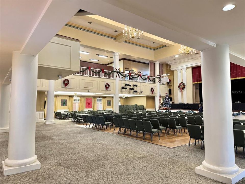 For Sale: $595,000 (2 beds, 2 baths, 2945 Square Feet)