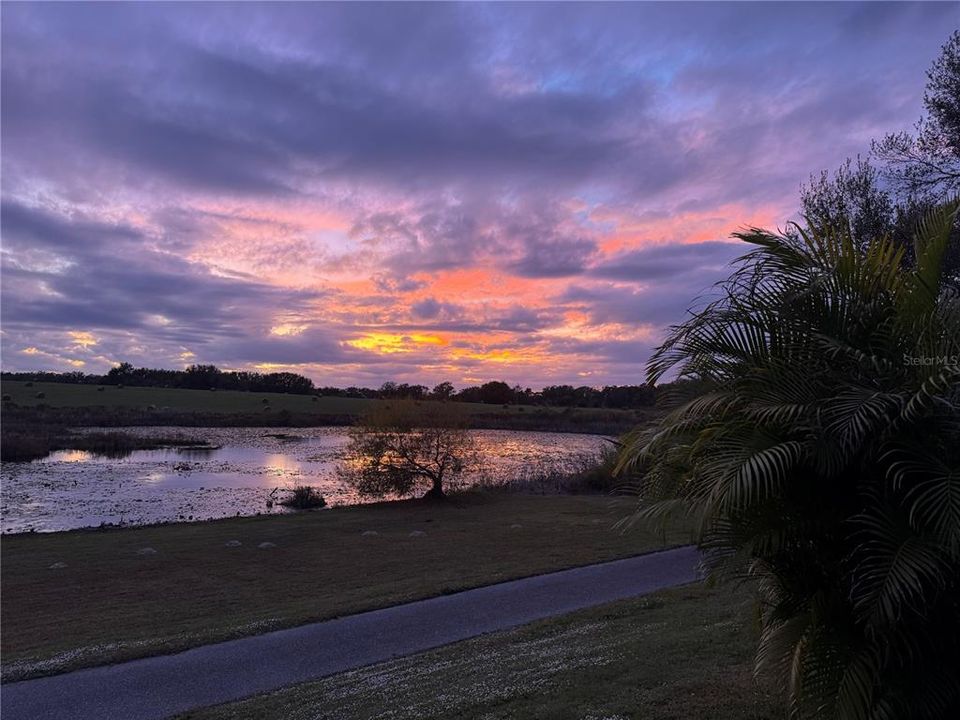 For Sale: $595,000 (2 beds, 2 baths, 2945 Square Feet)