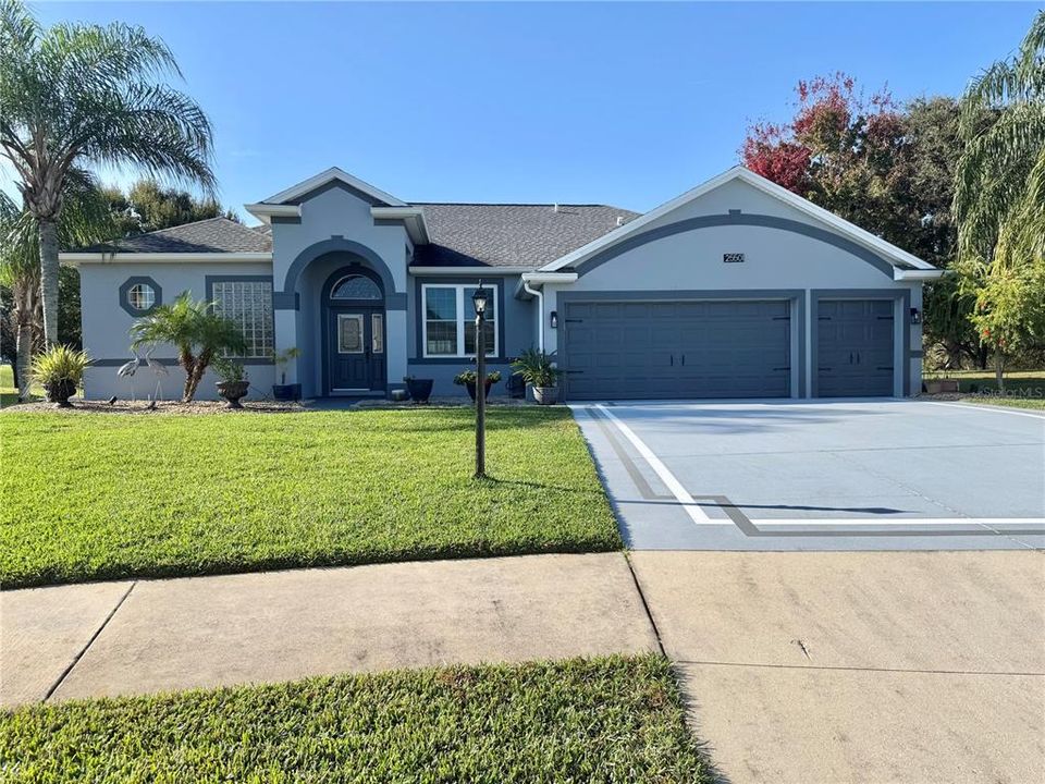 For Sale: $595,000 (2 beds, 2 baths, 2945 Square Feet)