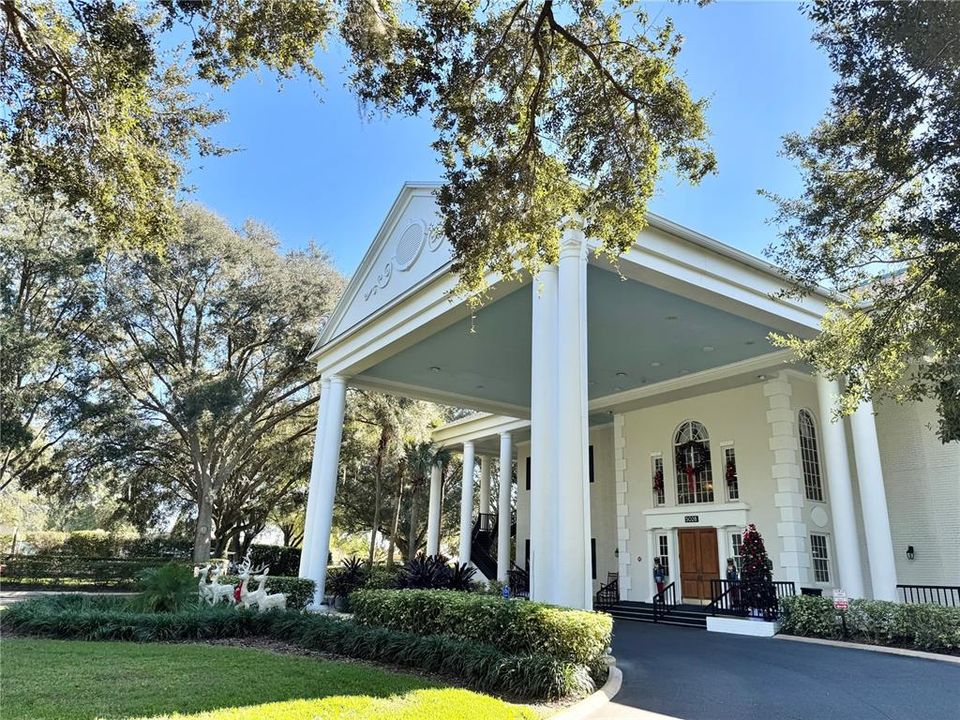 For Sale: $595,000 (2 beds, 2 baths, 2945 Square Feet)