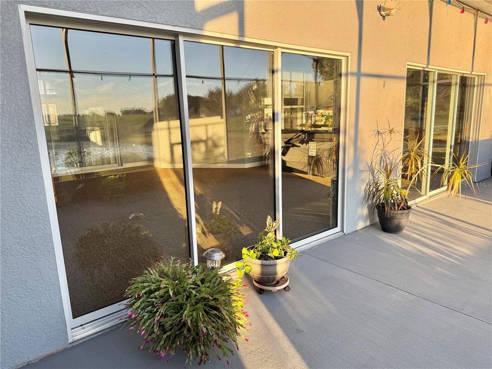 For Sale: $595,000 (2 beds, 2 baths, 2945 Square Feet)