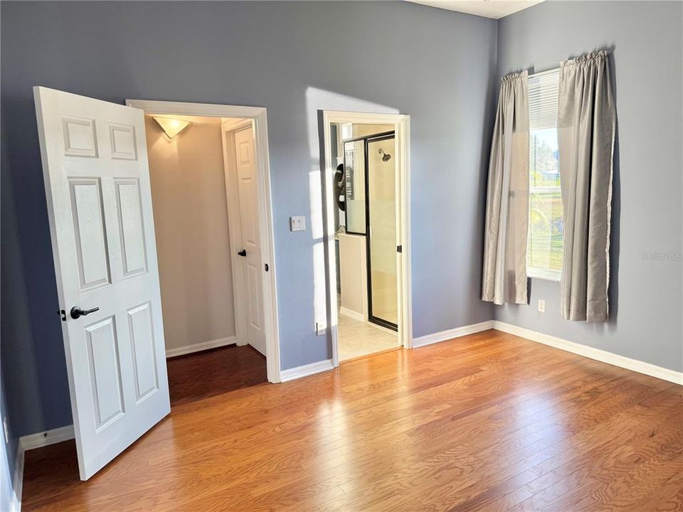 For Sale: $595,000 (2 beds, 2 baths, 2945 Square Feet)