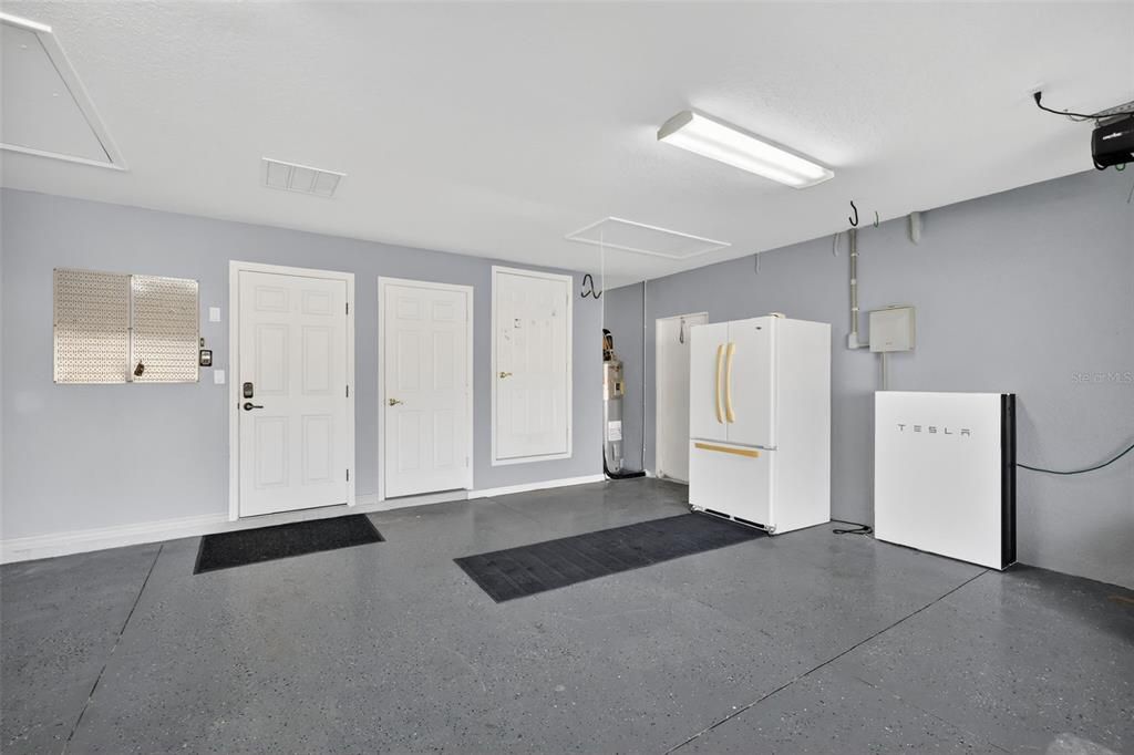 For Sale: $595,000 (2 beds, 2 baths, 2945 Square Feet)