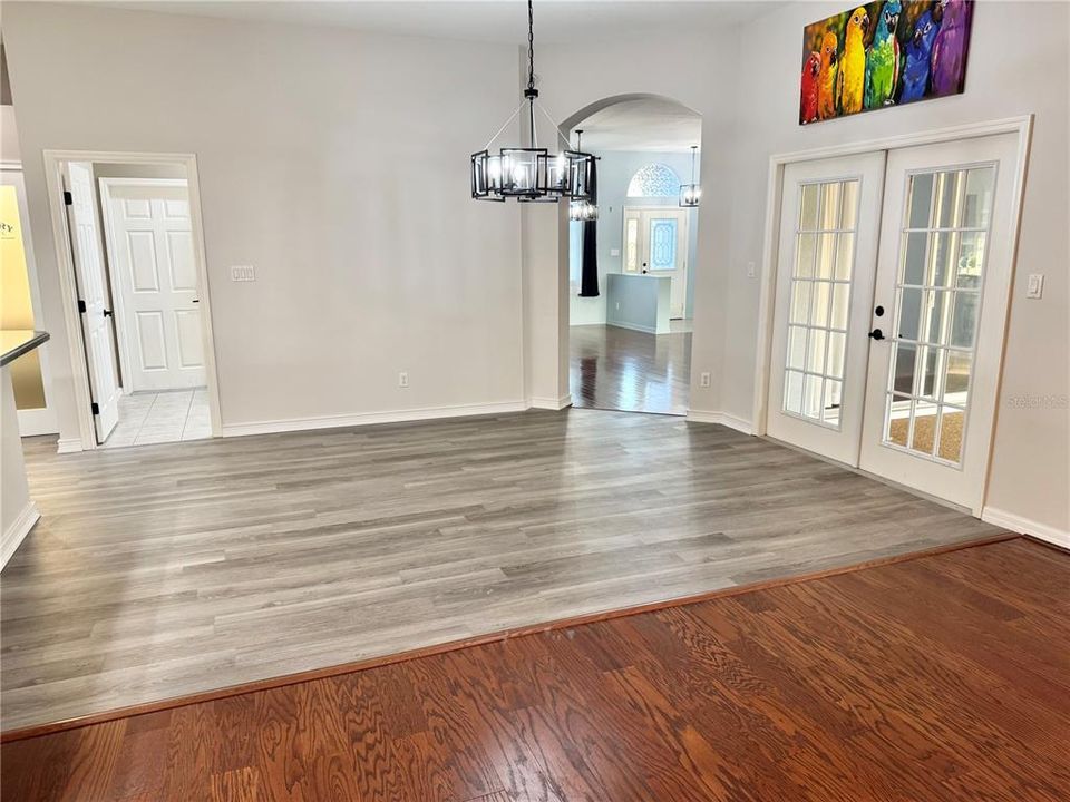 For Sale: $595,000 (2 beds, 2 baths, 2945 Square Feet)