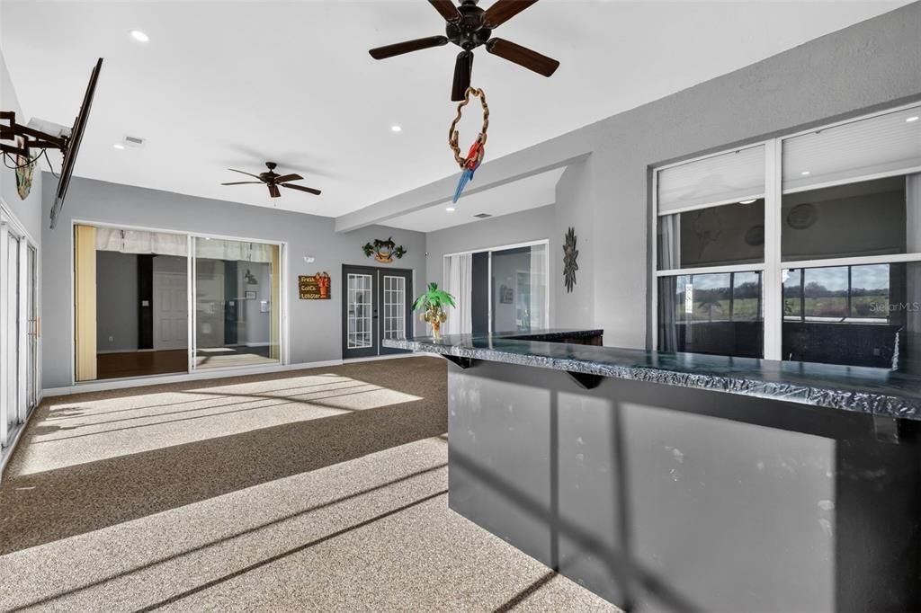 For Sale: $595,000 (2 beds, 2 baths, 2945 Square Feet)