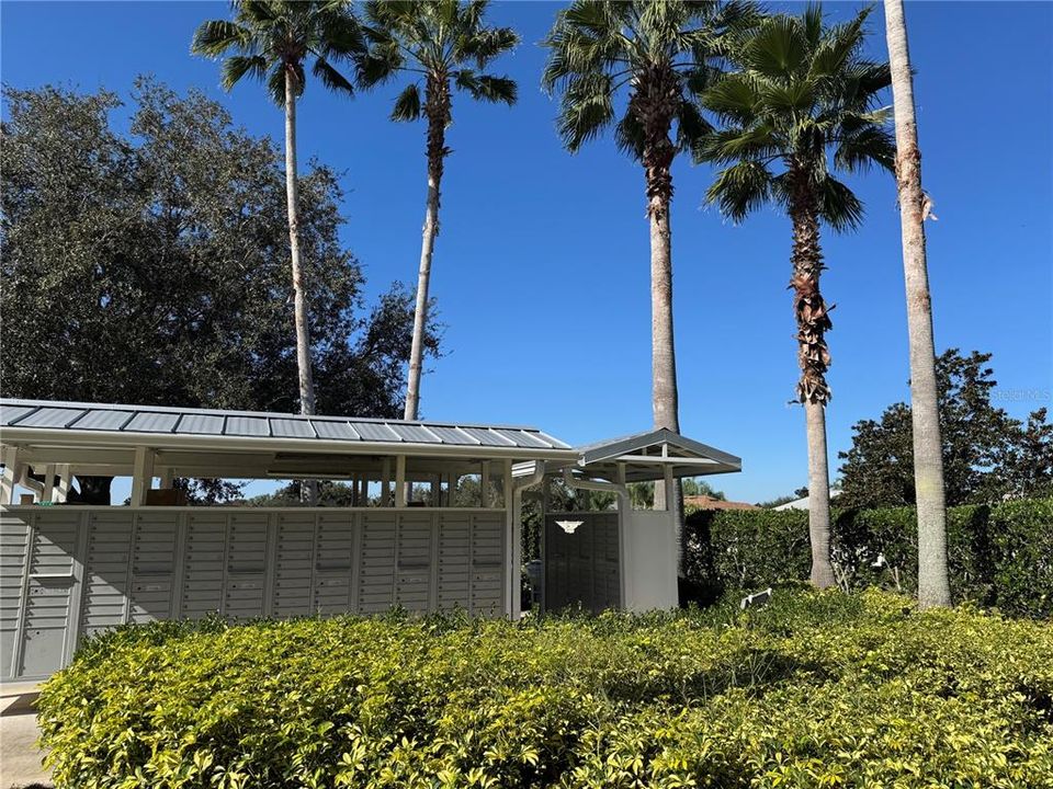 For Sale: $595,000 (2 beds, 2 baths, 2945 Square Feet)