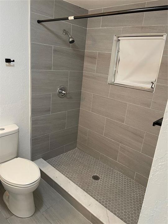 出租: $2,300 (3 贝兹, 3 浴室, 1322 平方英尺)