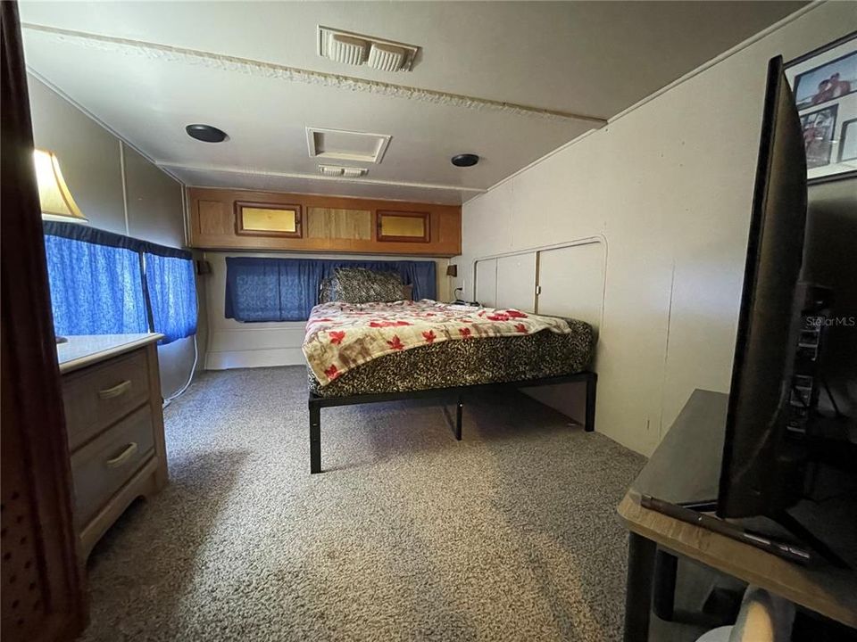 На продажу: $58,900 (1 спален, 1 ванн, 296 Квадратных фут)