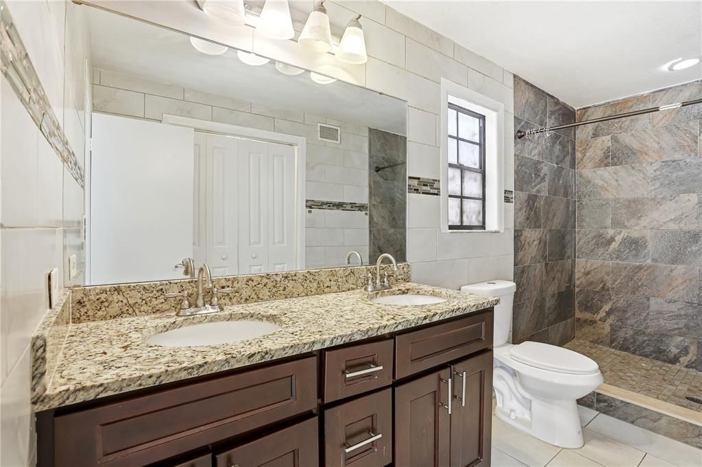 For Sale: $419,000 (5 beds, 2 baths, 1718 Square Feet)