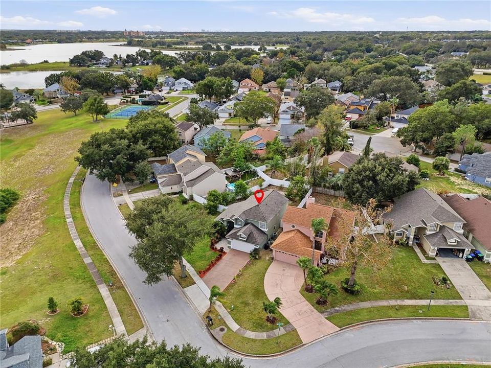 For Sale: $419,000 (5 beds, 2 baths, 1718 Square Feet)