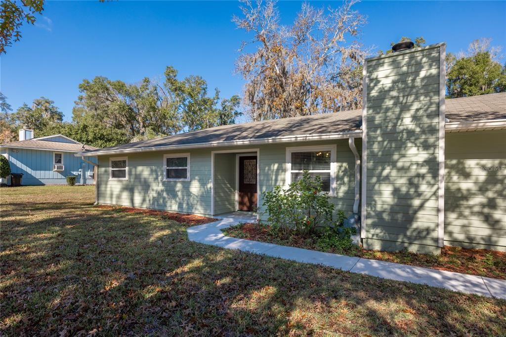 出租: $2,500 (3 贝兹, 2 浴室, 1406 平方英尺)