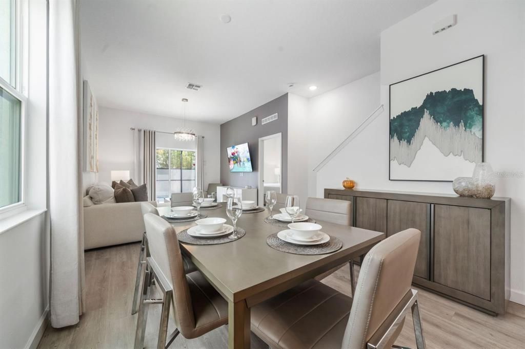 На продажу: $399,999 (5 спален, 5 ванн, 2048 Квадратных фут)