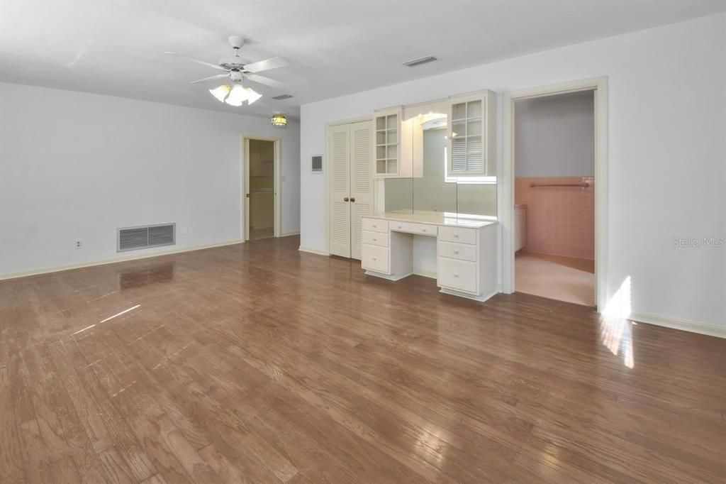 На продажу: $499,900 (3 спален, 3 ванн, 2878 Квадратных фут)