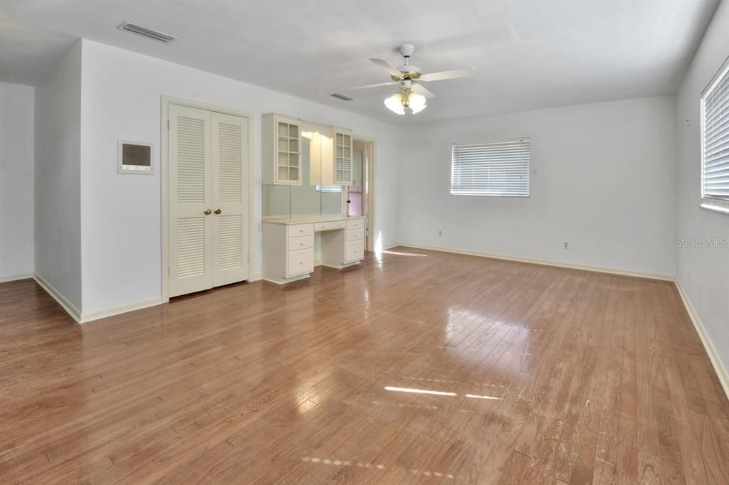 На продажу: $499,900 (3 спален, 3 ванн, 2878 Квадратных фут)