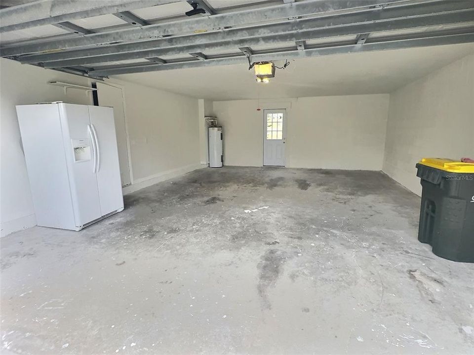 For Sale: $399,900 (5 beds, 2 baths, 2928 Square Feet)