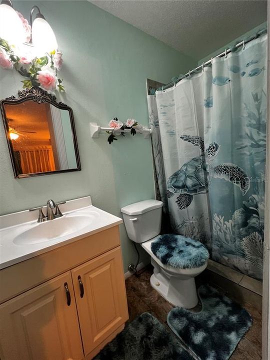 For Rent: $1,100 (1 beds, 1 baths, 300 Square Feet)