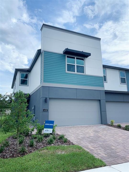 出租: $2,800 (3 贝兹, 2 浴室, 2076 平方英尺)