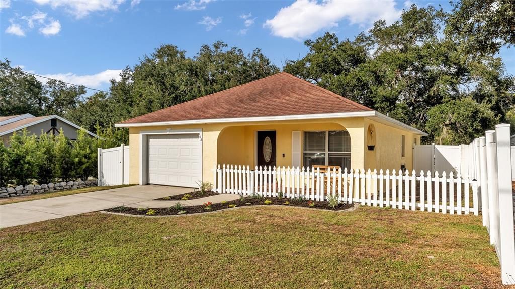 待售: $255,000 (3 贝兹, 2 浴室, 1198 平方英尺)