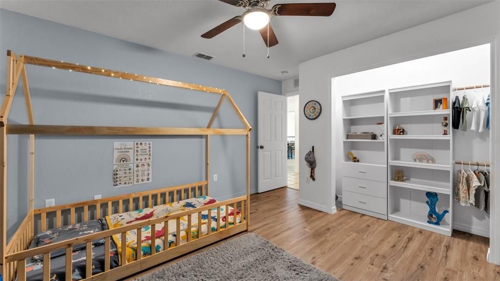 待售: $255,000 (3 贝兹, 2 浴室, 1198 平方英尺)