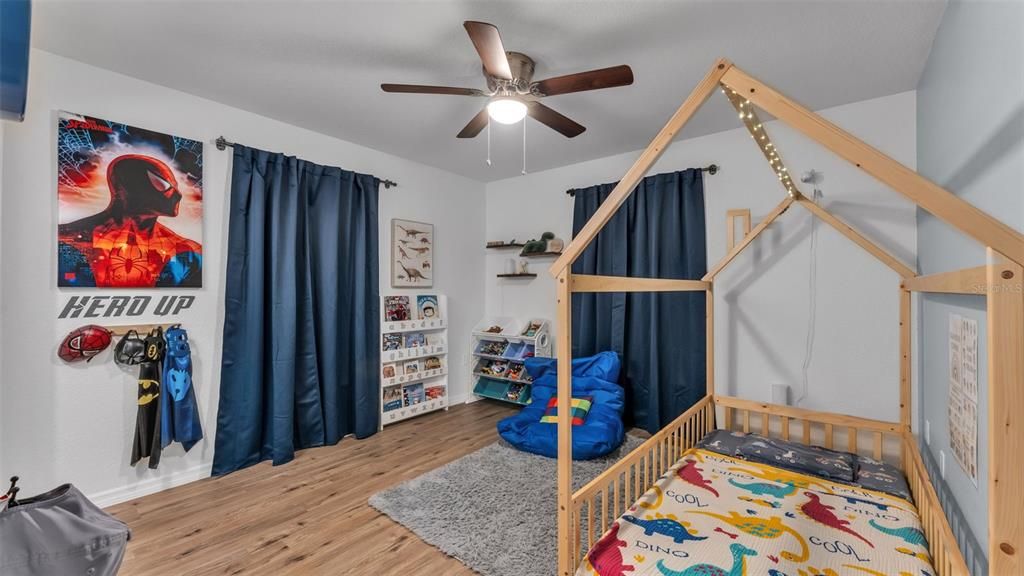 待售: $255,000 (3 贝兹, 2 浴室, 1198 平方英尺)