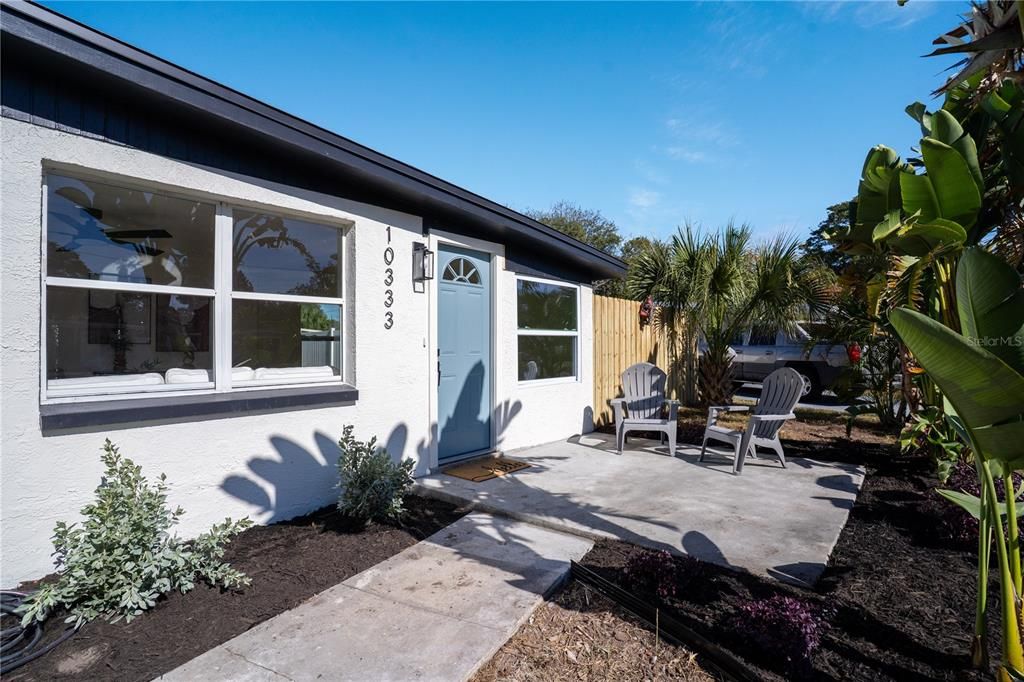 For Sale: $319,000 (3 beds, 1 baths, 1129 Square Feet)