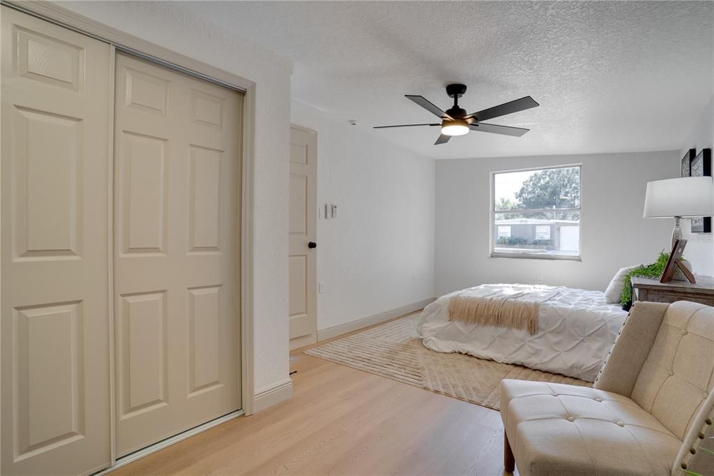 For Sale: $319,000 (3 beds, 1 baths, 1129 Square Feet)