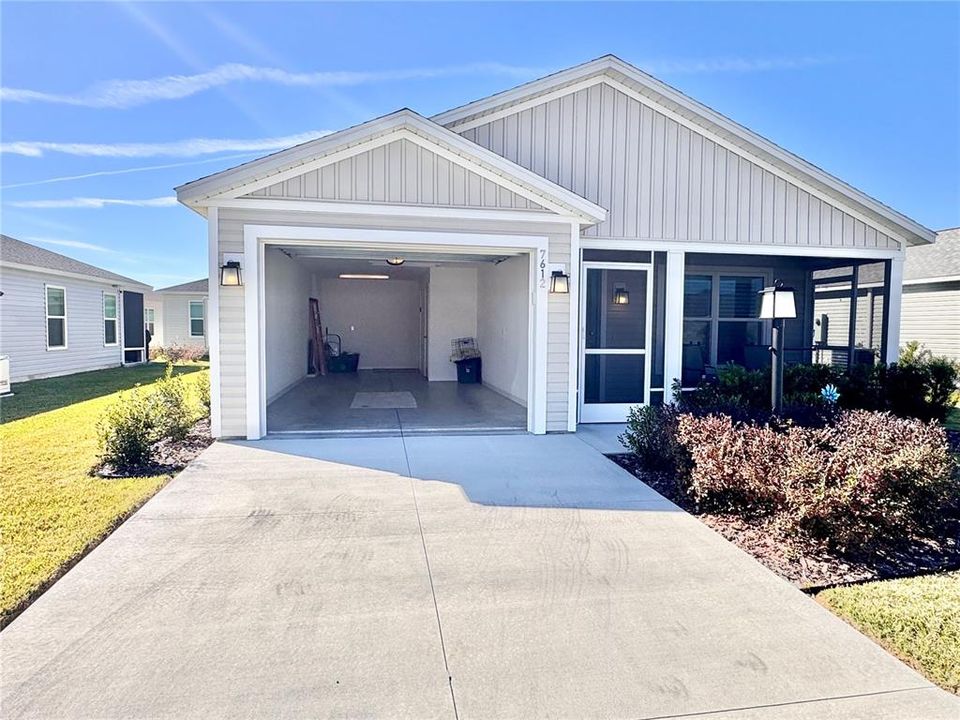 На продажу: $255,900 (2 спален, 2 ванн, 963 Квадратных фут)